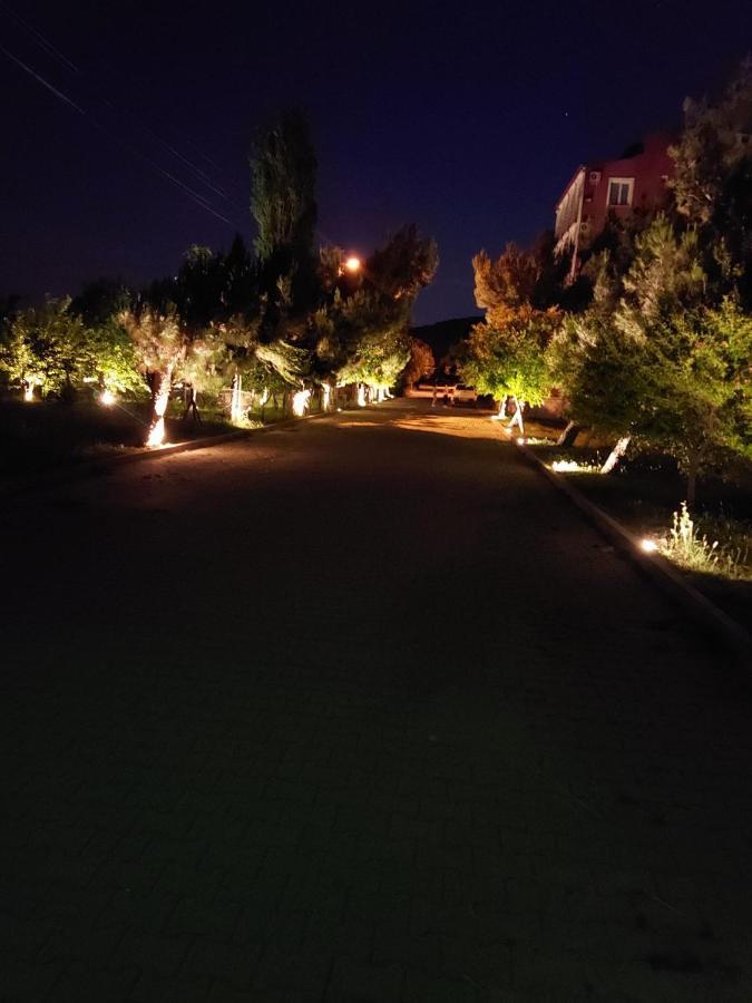 Boss 2 Hotel Eceabat Bagian luar foto