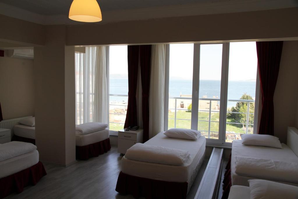 Boss 2 Hotel Eceabat Bagian luar foto